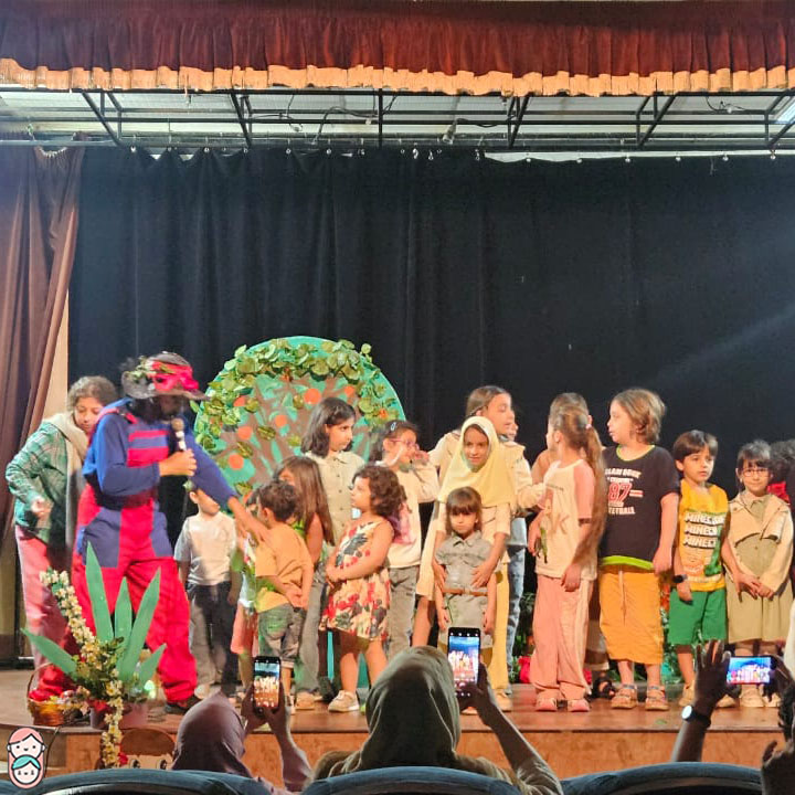 نمایش شاد و موزیکال خرگوش شعبده باز